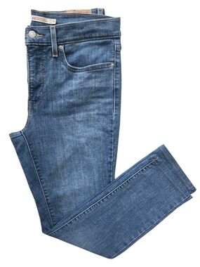 Levi's 312 Shaping Slim Jeans Women's Size 30 Medium Wash Stretch Denim